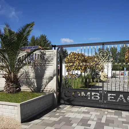 Turulpanzio&gombeach Bed & Breakfast Baja